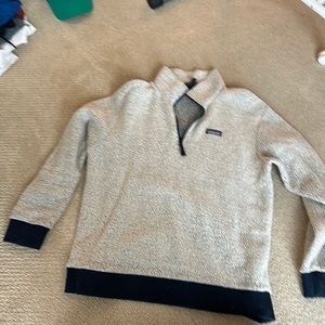 Men’s Patagonia quarter zip sweater